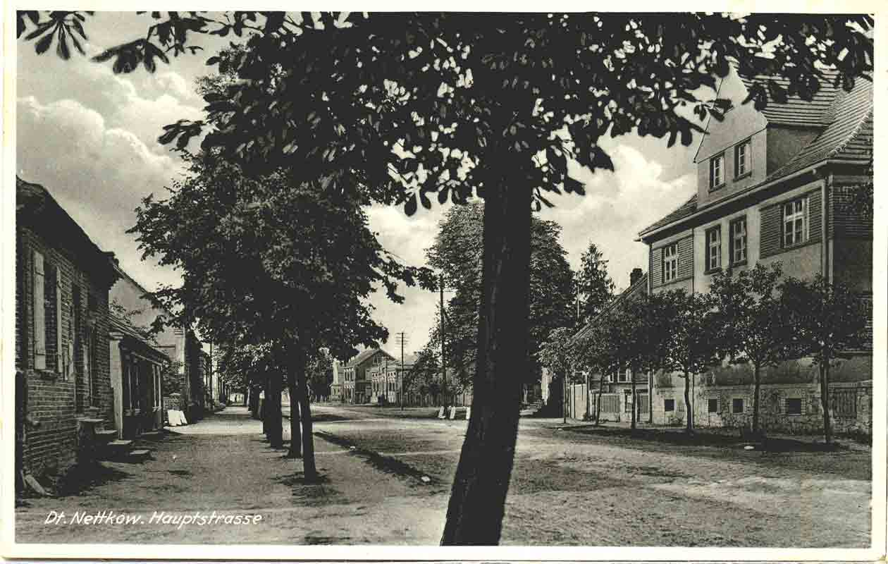 Deutsch Nettkow - Dorfstraße