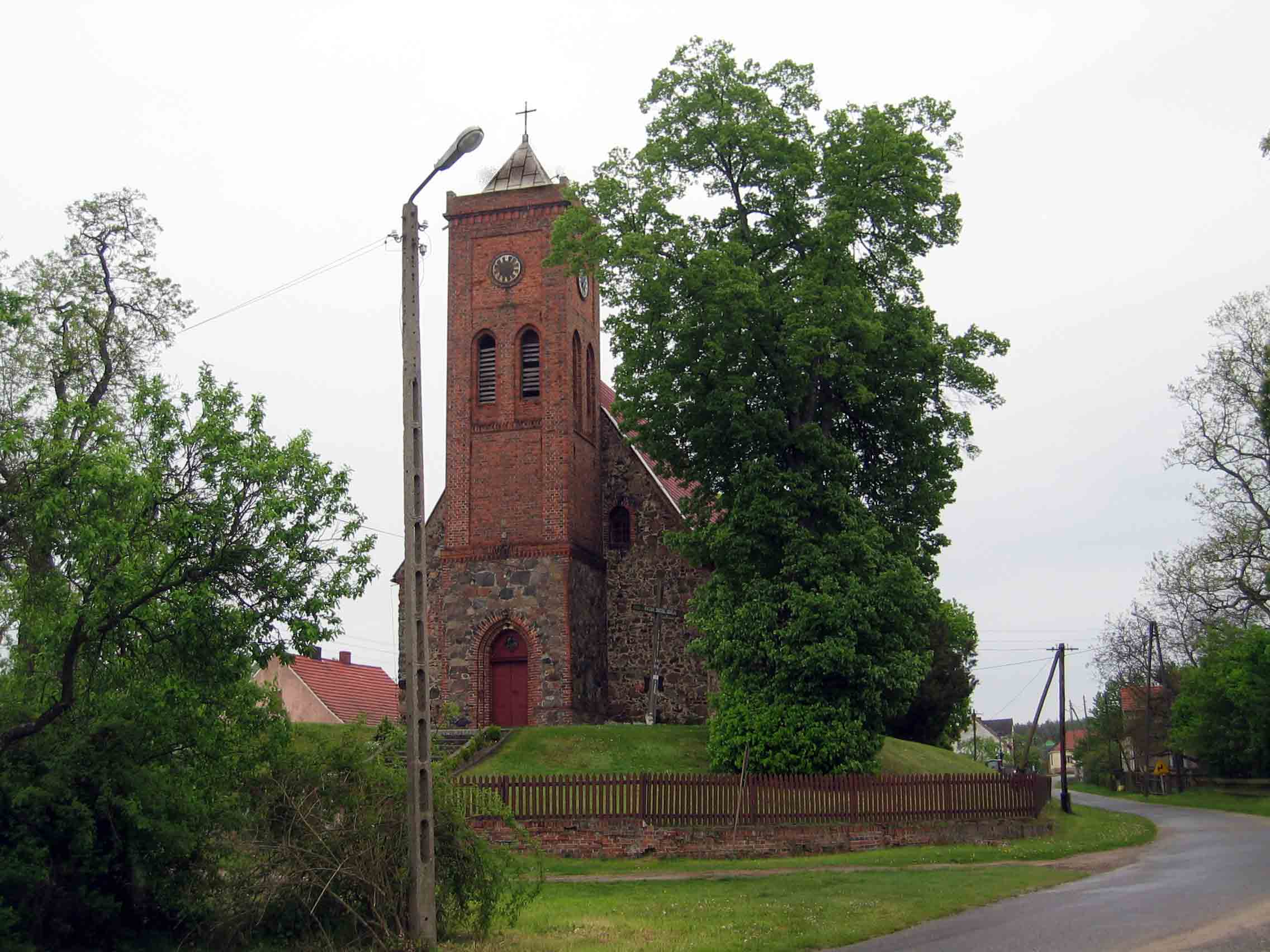 Weißig Kirche